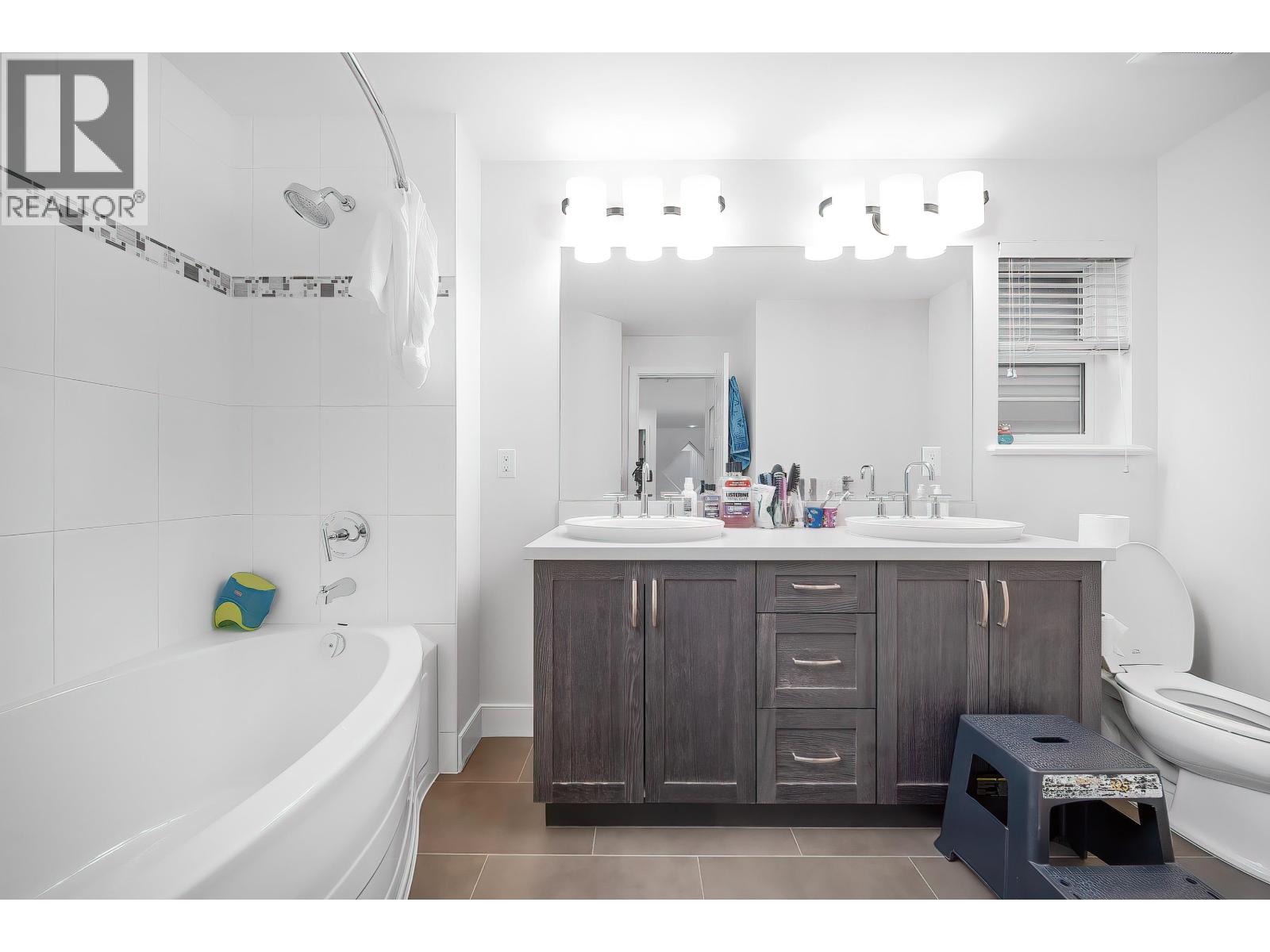 3486 Bishop Place, Coquitlam, British Columbia  V3E 0K2 - Photo 24 - R3058372