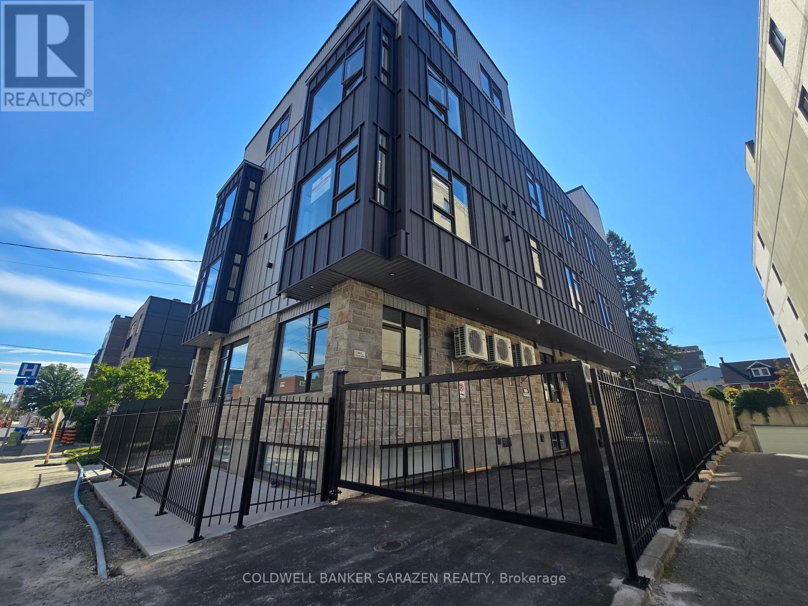 201 - 10 MCARTHUR AVENUE, Ottawa, Ontario