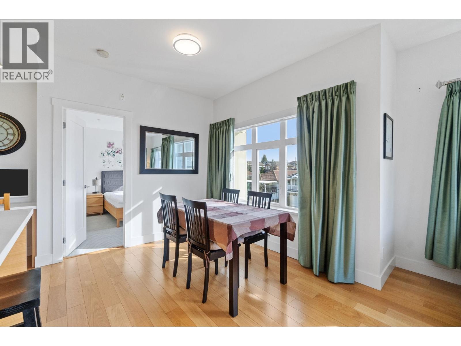 307 4710 Hastings Street, Burnaby, British Columbia  V5C 2K7 - Photo 5 - R3058162