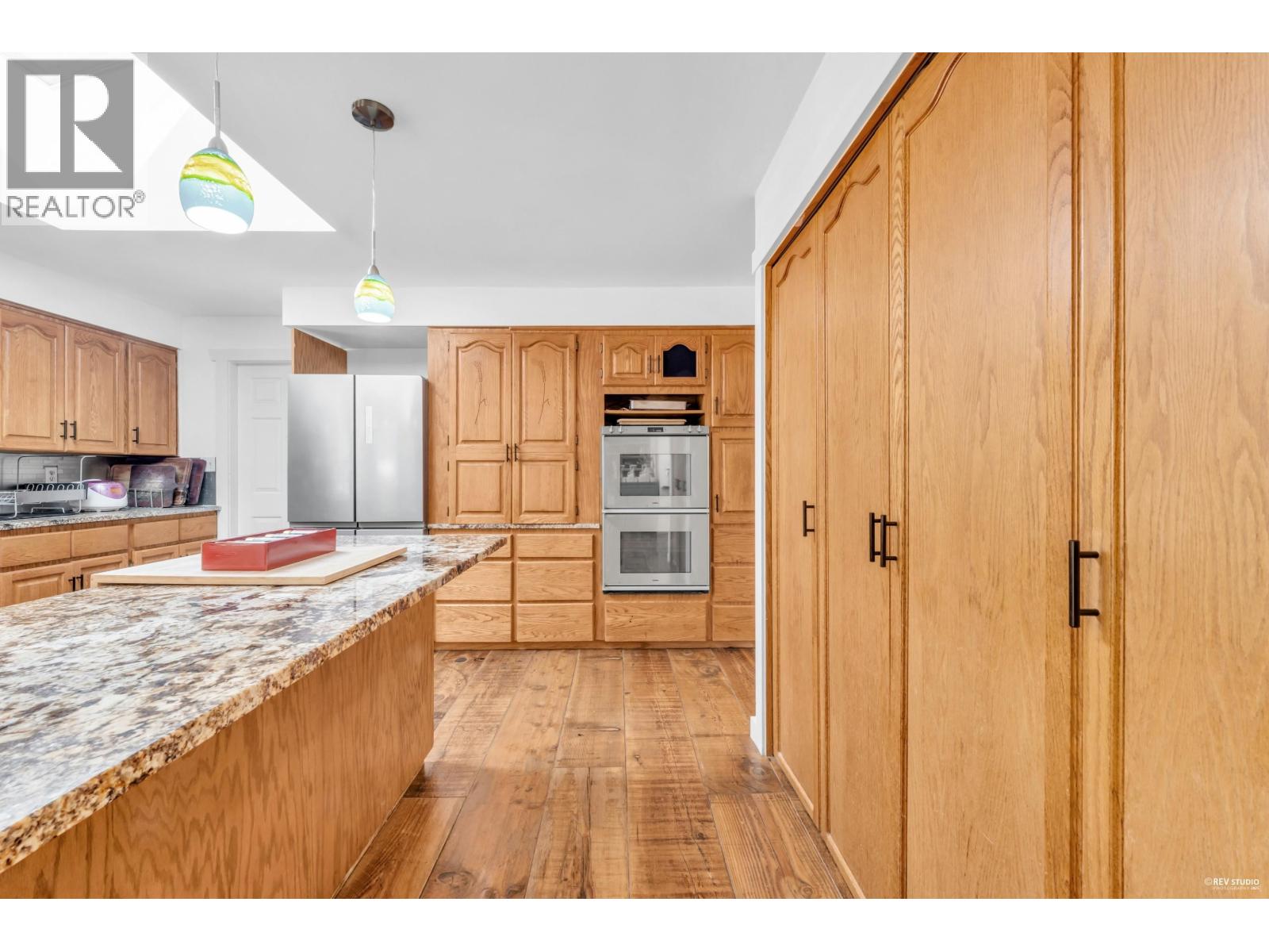 12643 Garibaldi Street, Maple Ridge, British Columbia  V2W 1N5 - Photo 5 - R3058478