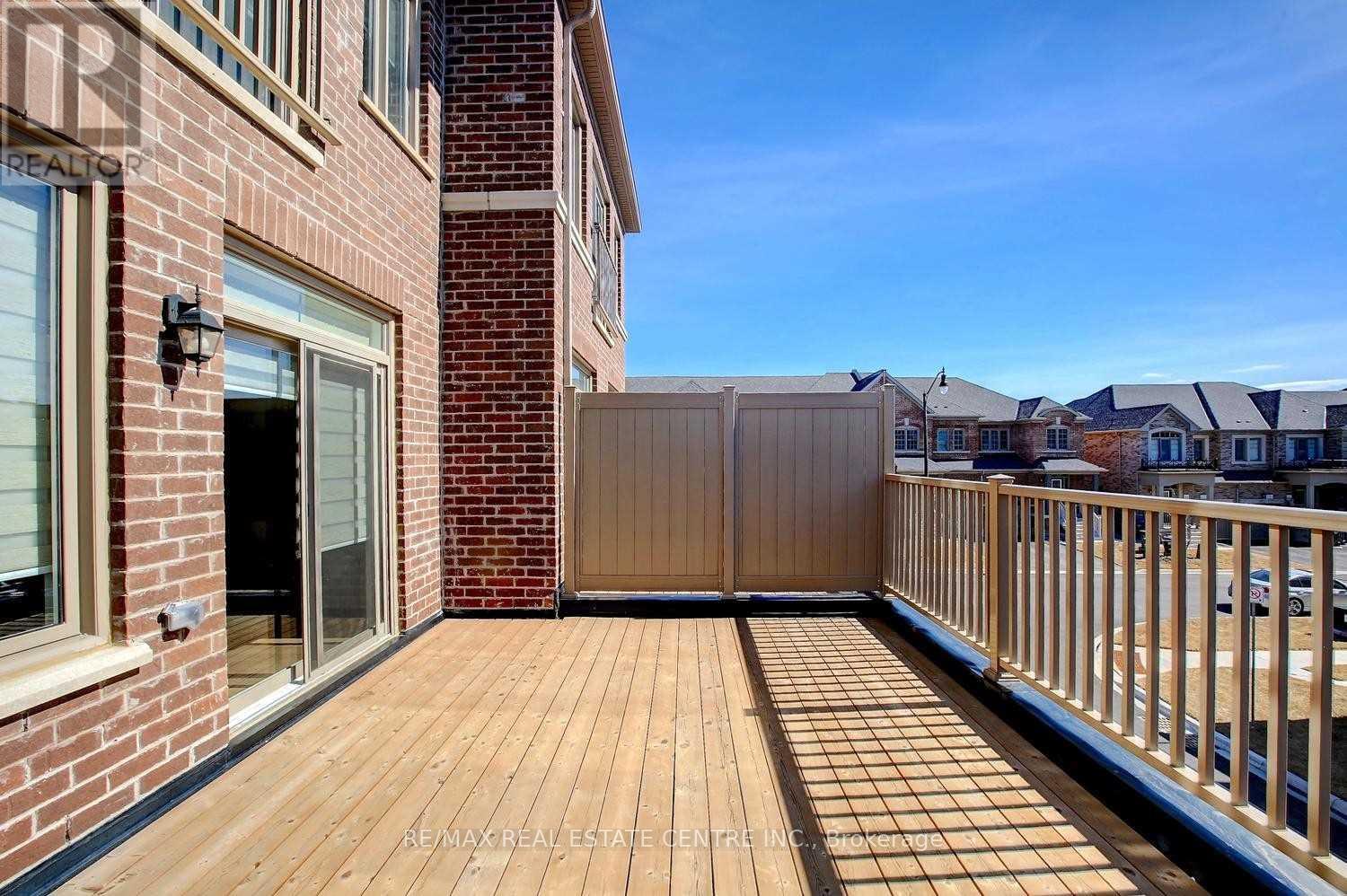 396 Rivermont Road, Brampton, Ontario  L6Y 6G5 - Photo 17 - W12460657