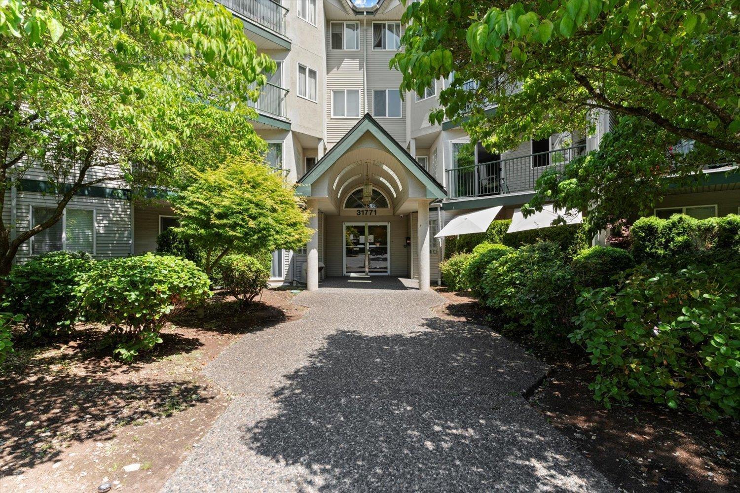 310 31771 Peardonville Road, Abbotsford, British Columbia  V2T 5S7 - Photo 1 - R3012269