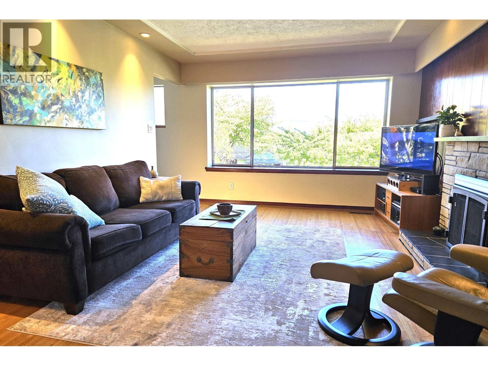 4362 Cambridge Street, Burnaby, British Columbia  V5C 1H4 - Photo 5 - R3039416