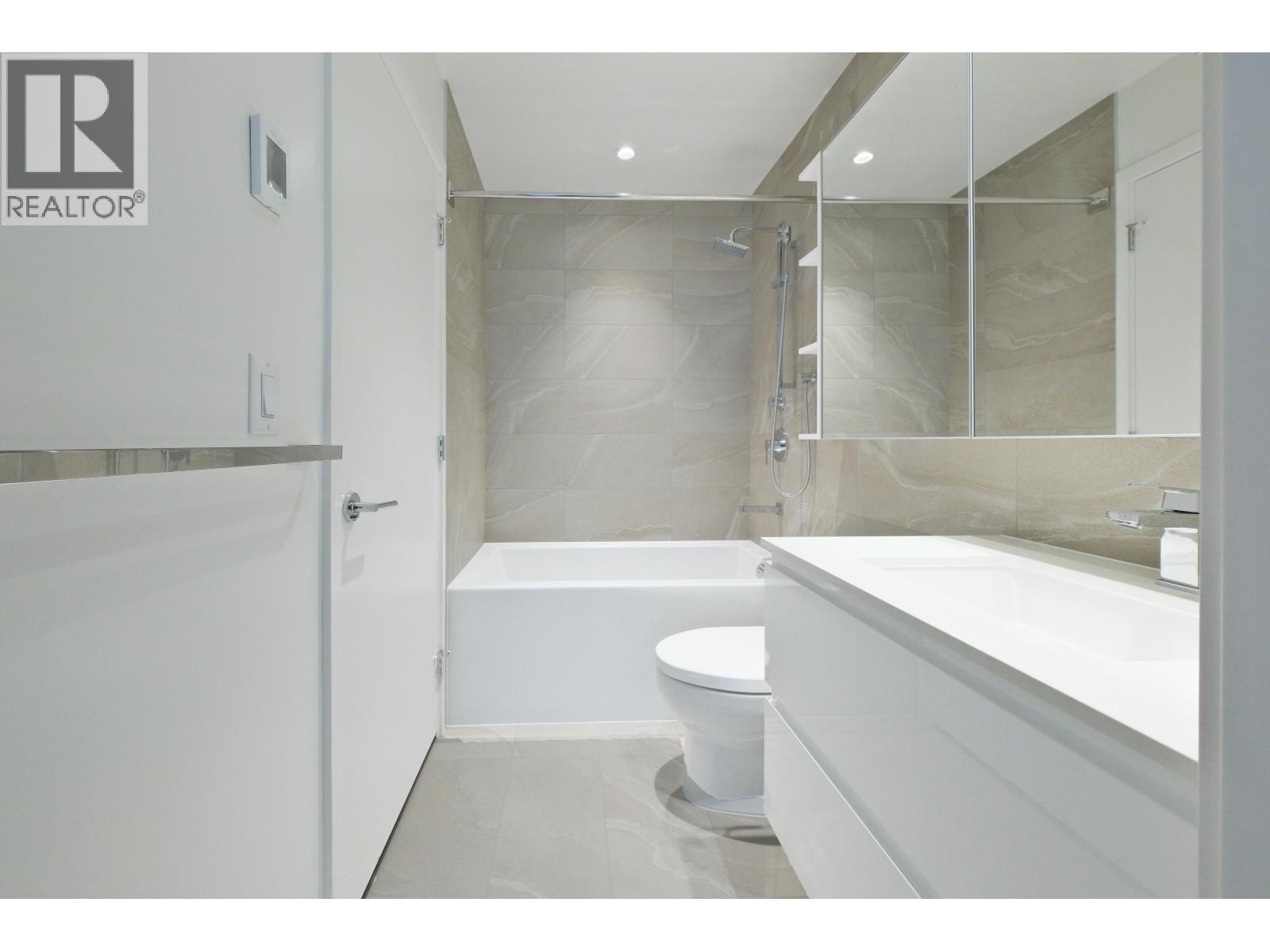 752 6500 Minoru Boulevard, Richmond, British Columbia  V6Y 0N3 - Photo 17 - R3055036