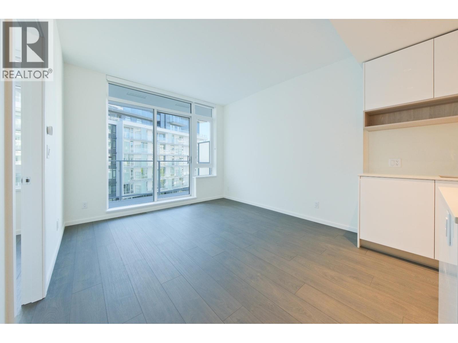 752 6500 Minoru Boulevard, Richmond, British Columbia  V6Y 0N3 - Photo 2 - R3055036