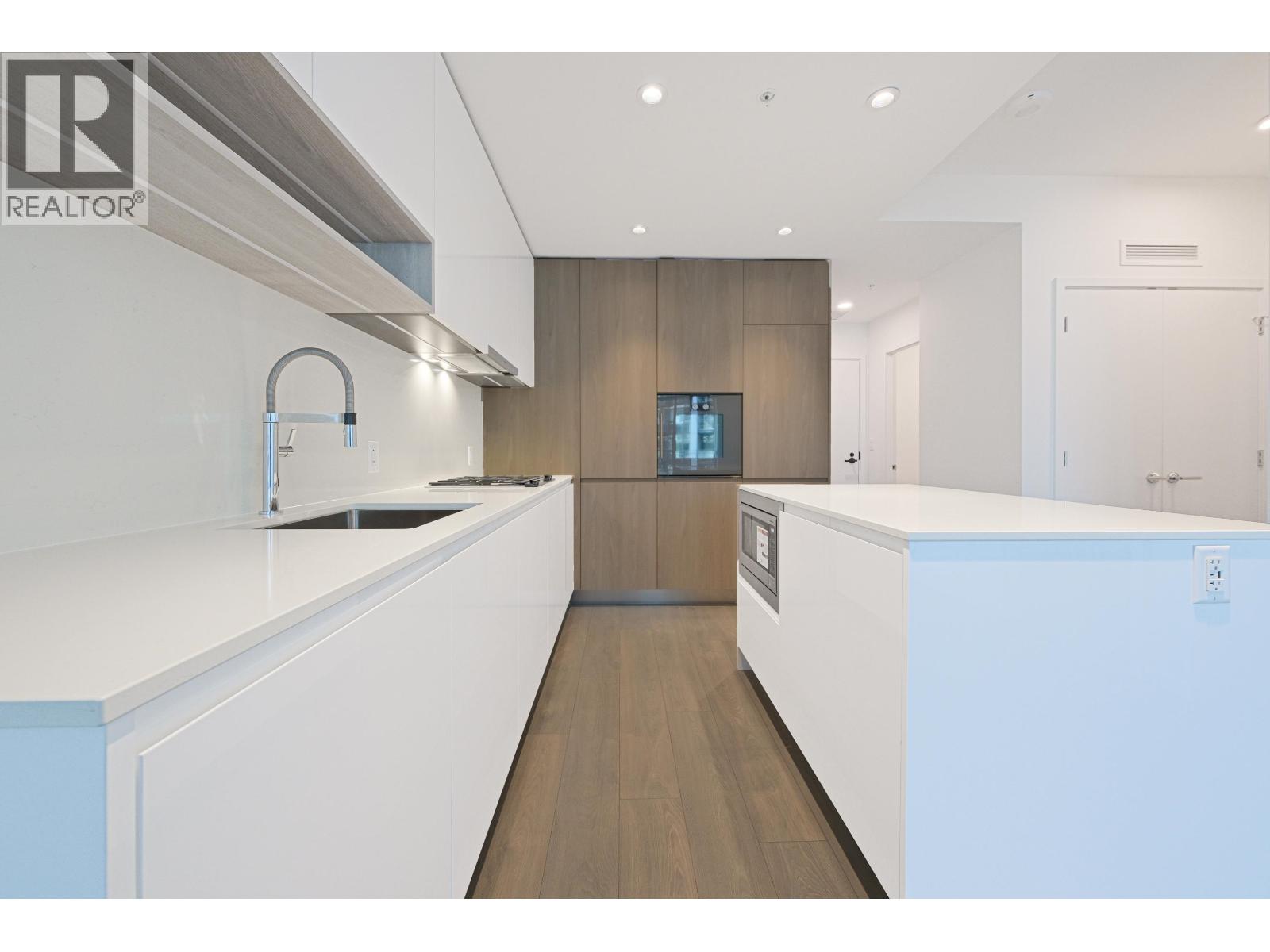 752 6500 Minoru Boulevard, Richmond, British Columbia  V6Y 0N3 - Photo 8 - R3055036