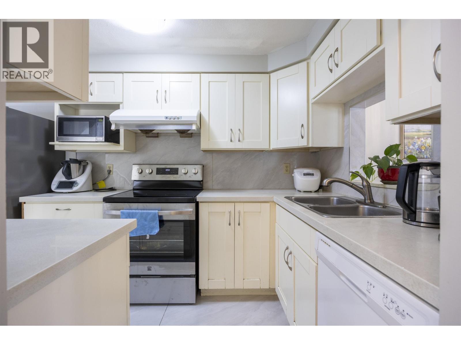 180 100 Laval Street, Coquitlam, British Columbia  V3K 6N2 - Photo 4 - R3058403