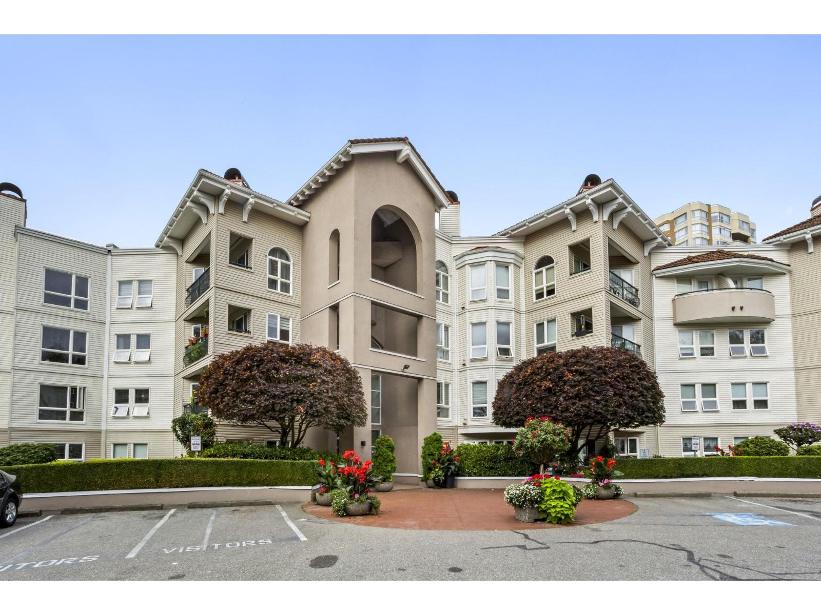 201 3172 Gladwin Road, Abbotsford, British Columbia  V2T 5T3 - Photo 3 - R3047941