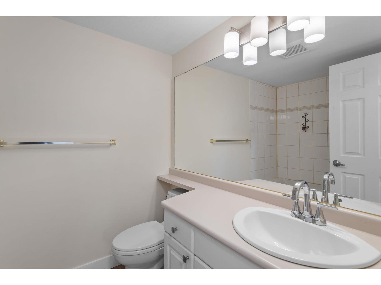 201 3172 Gladwin Road, Abbotsford, British Columbia  V2T 5T3 - Photo 23 - R3047941