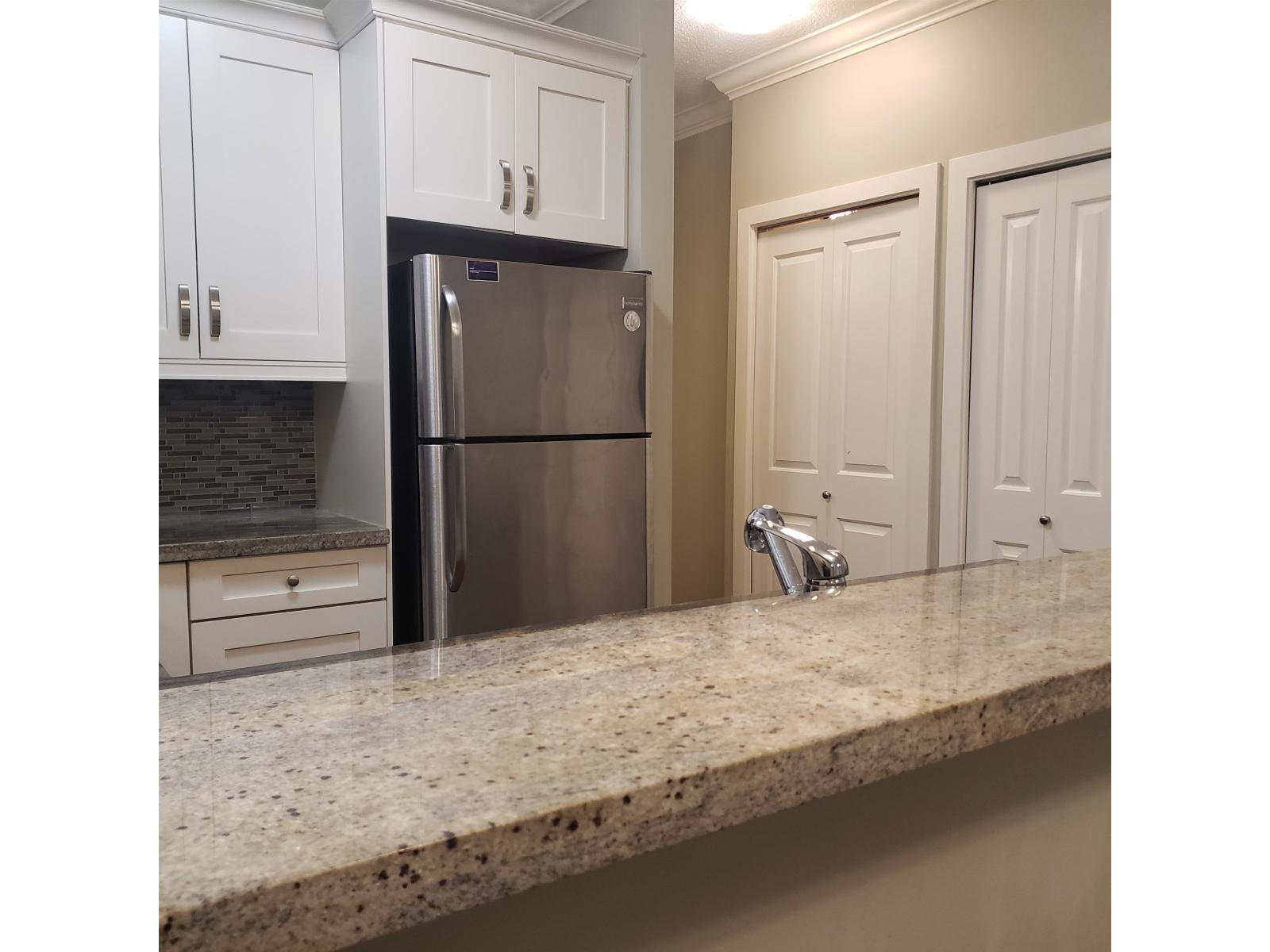 113 13897 Fraser Highway, Surrey, British Columbia  V3T 4E6 - Photo 2 - R3058229