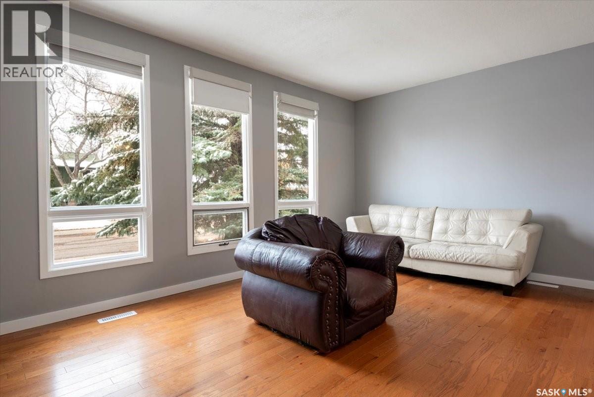 27 Melville Avenue, Regina, Saskatchewan  S4T 7H5 - Photo 15 - SK020850