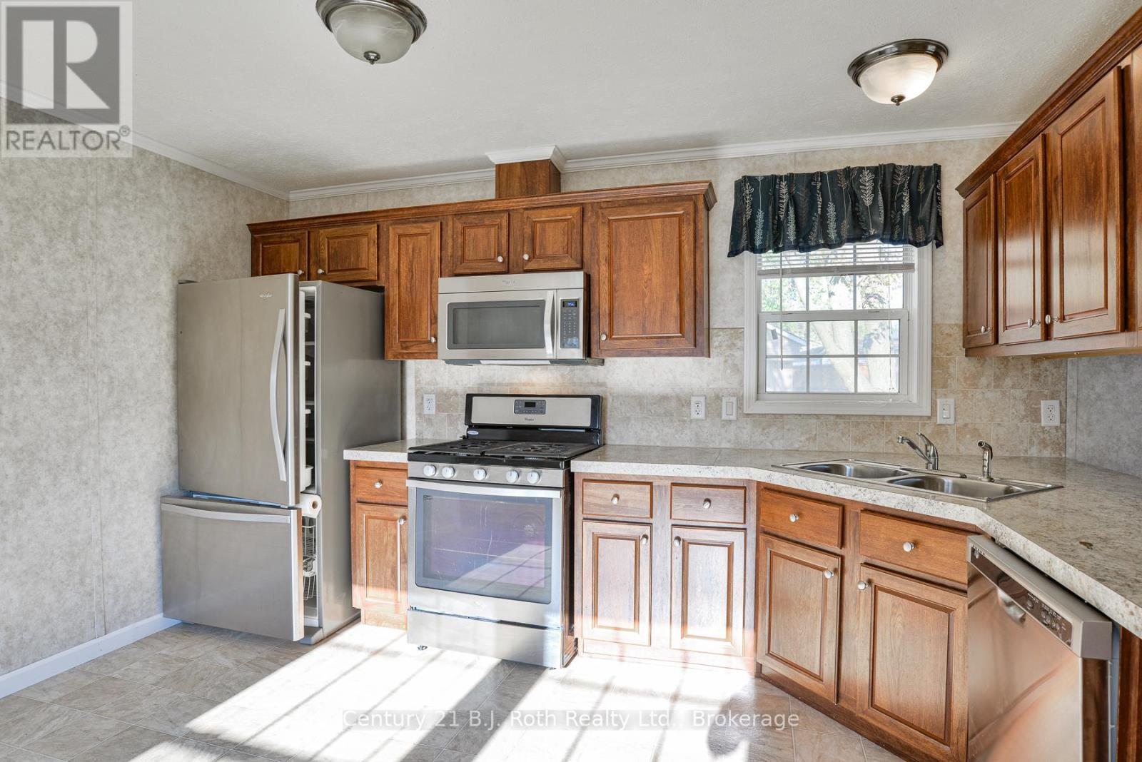 200 - 580 West Street S, Orillia, Ontario  L3V 6L8 - Photo 7 - S12462069