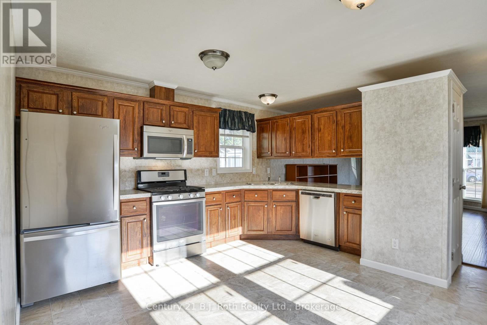 200 - 580 West Street S, Orillia, Ontario  L3V 6L8 - Photo 8 - S12462069