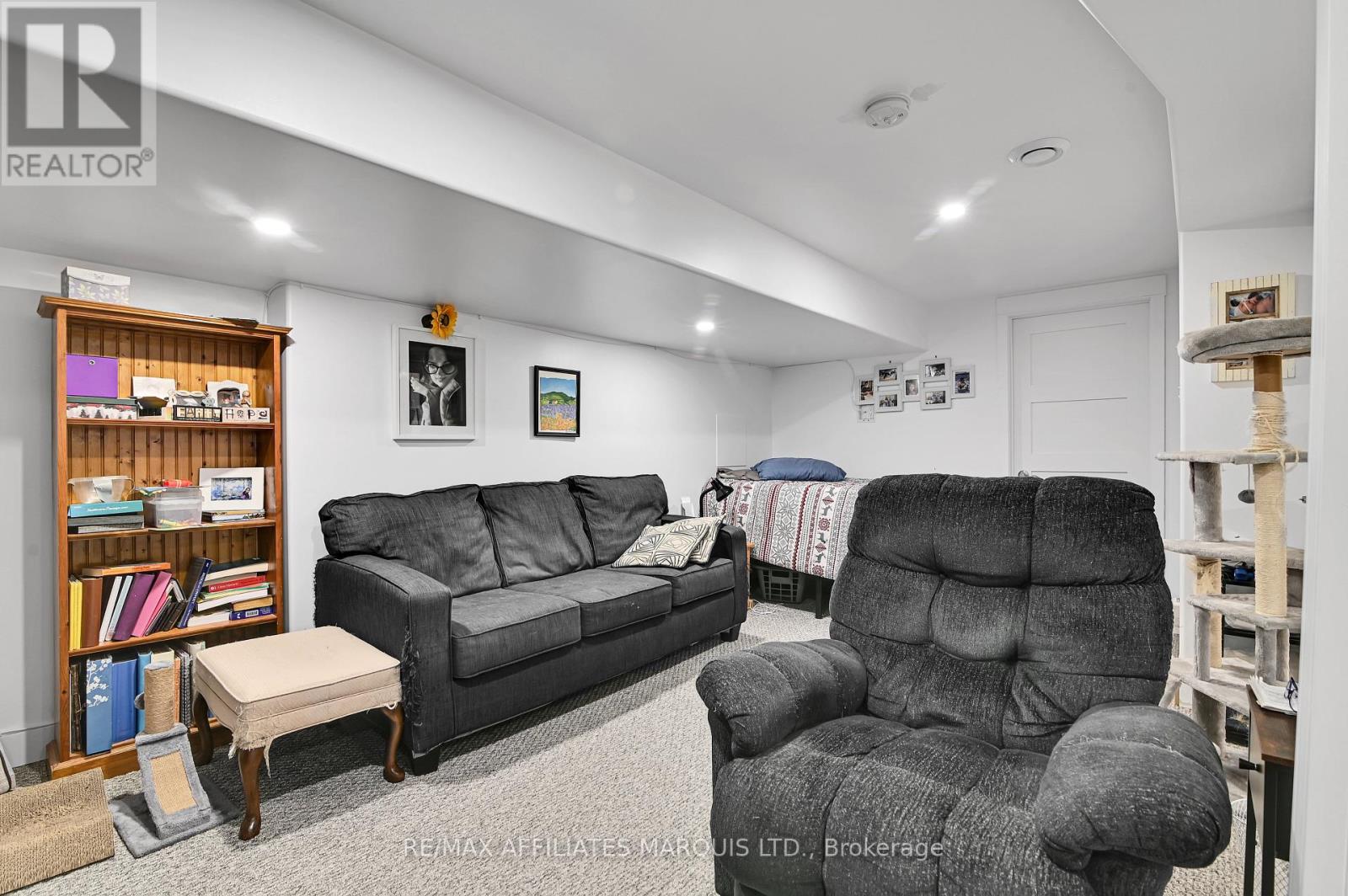 1006 Second Street E, Cornwall, Ontario  K6H 2A9 - Photo 26 - X12462086