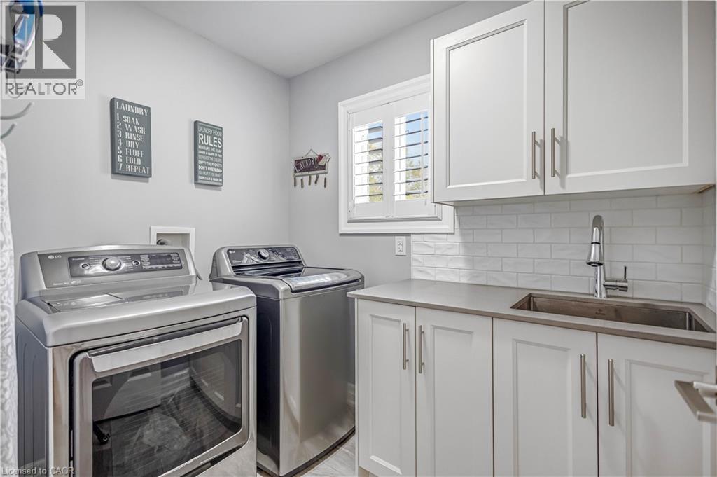 2403 Whitehorn Drive, Burlington, Ontario  L7L 7N4 - Photo 18 - 40778537