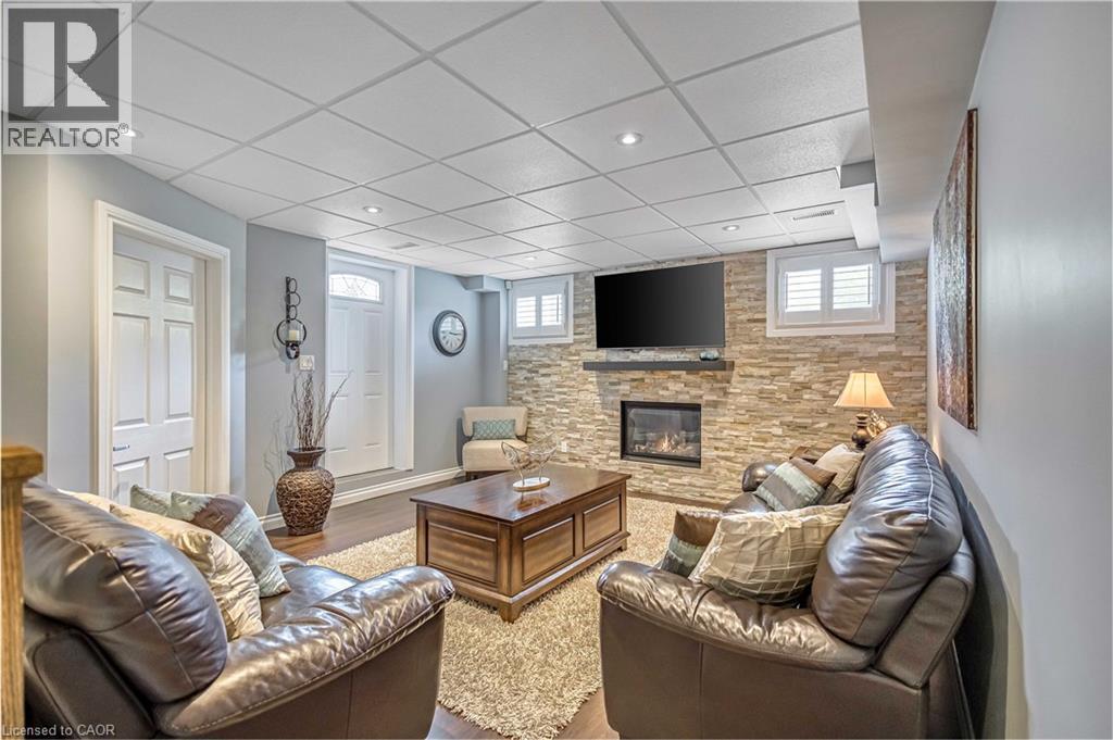 2403 Whitehorn Drive, Burlington, Ontario  L7L 7N4 - Photo 34 - 40778537