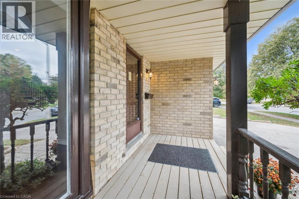 116 Erinbrook Drive, Kitchener, Ontario  N2E 3C4 - Photo 5 - 40777906