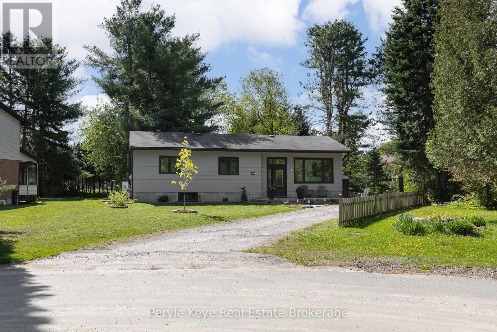 38 Andrea Drive, Bracebridge, Ontario  P1L 1C5 - Photo 7 - X12462078