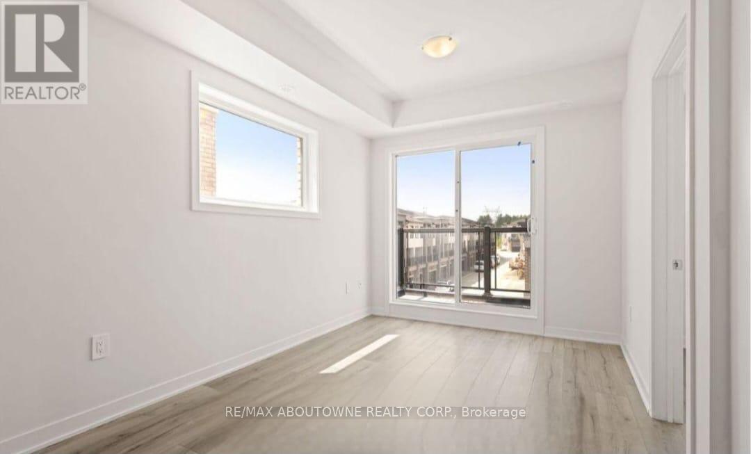 220 - 1695 Dersan Street, Pickering, Ontario  L1V 2P8 - Photo 7 - E12461487