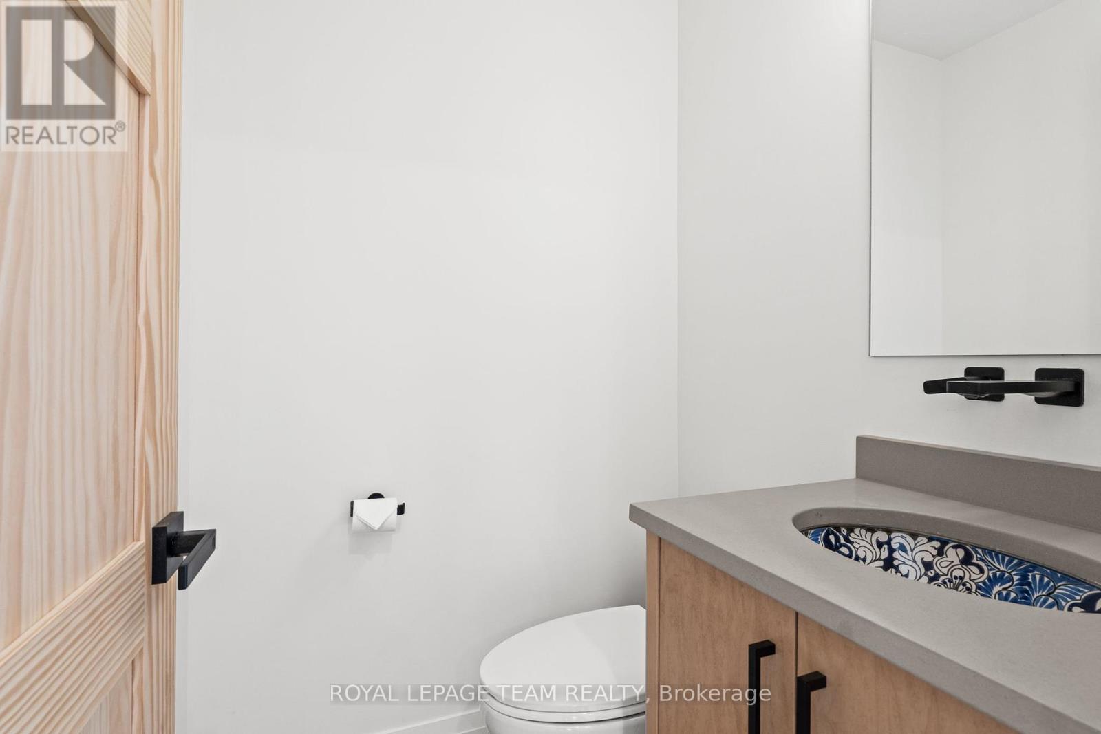 5575 South Sunset Drive, Ottawa, Ontario  K4M 1J4 - Photo 20 - X12462031
