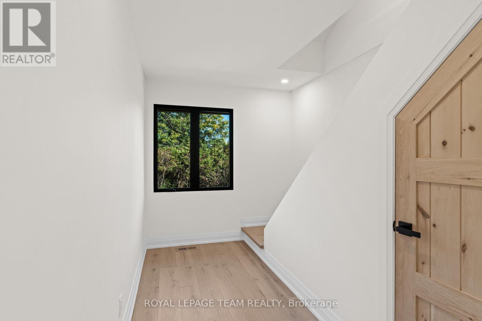 5575 South Sunset Drive, Ottawa, Ontario  K4M 1J4 - Photo 40 - X12462031