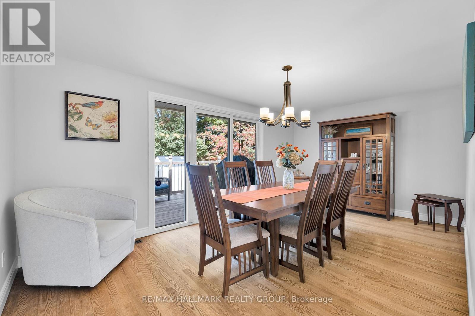 118 Queensline Drive, Ottawa, Ontario  K2H 7J5 - Photo 10 - X12462048