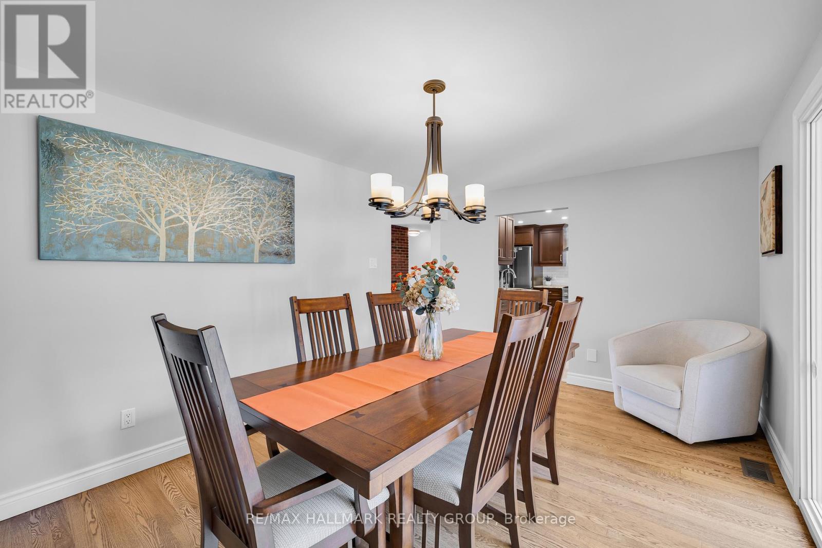 118 Queensline Drive, Ottawa, Ontario  K2H 7J5 - Photo 12 - X12462048