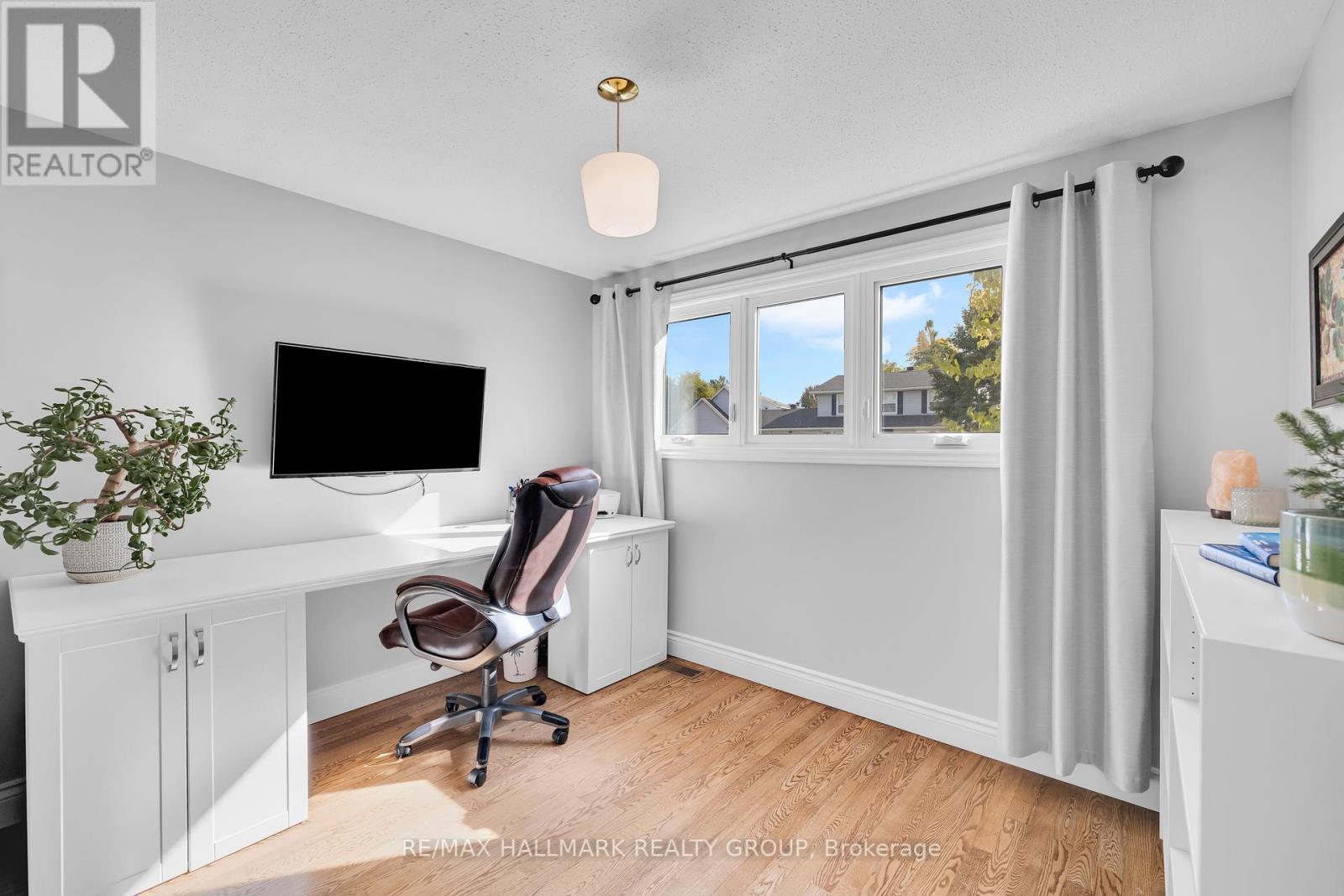 118 Queensline Drive, Ottawa, Ontario  K2H 7J5 - Photo 31 - X12462048