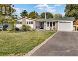 118 QUEENSLINE DRIVE, Ottawa, Ontario