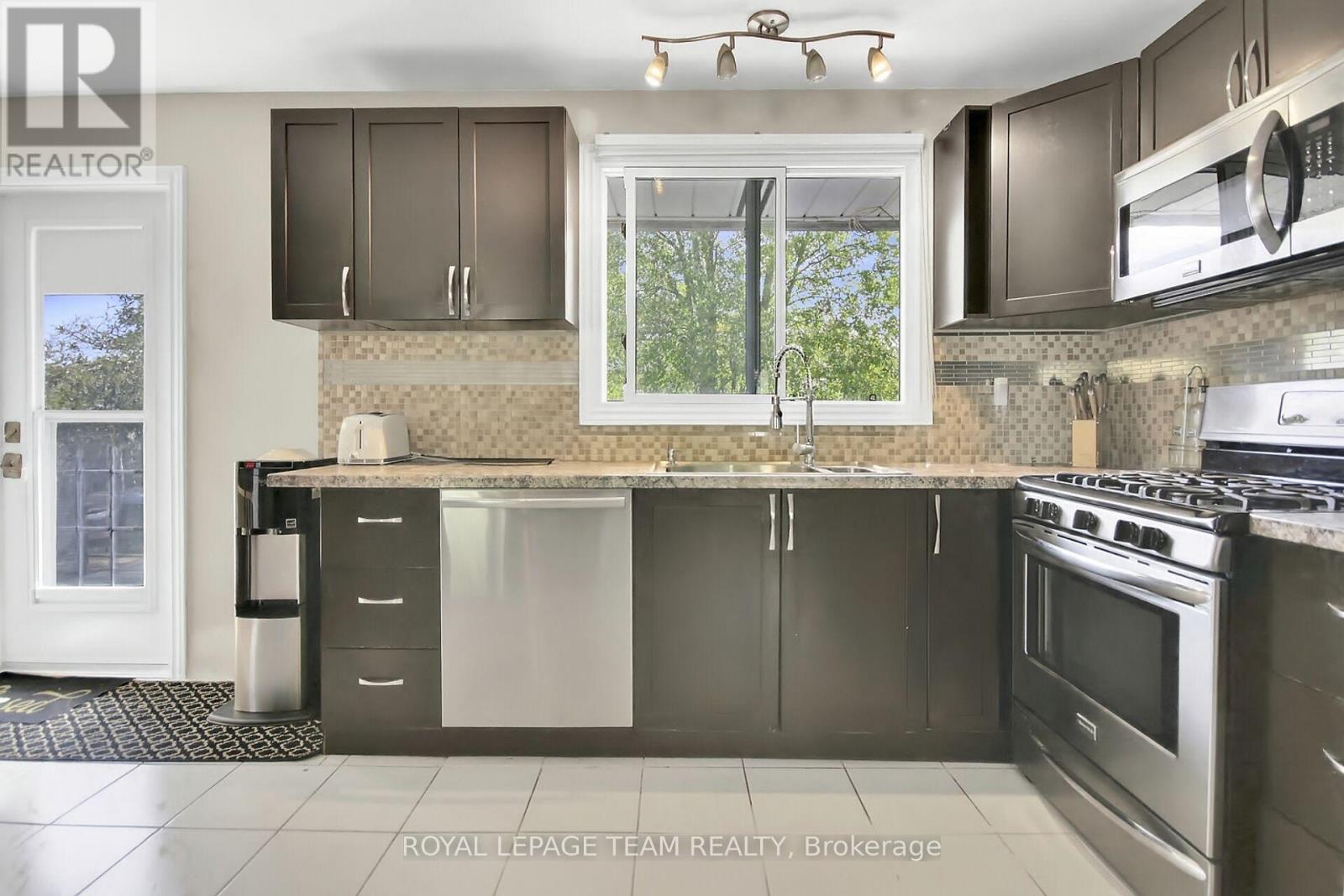 64 Owlshead Road, Ottawa, Ontario  K0A 3P0 - Photo 14 - X12462079