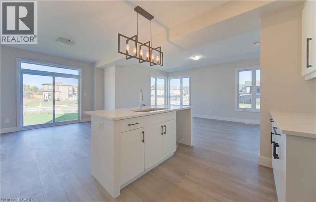 171 Otterbein Road, Kitchener, Ontario  N2B 0A8 - Photo 11 - 40779021