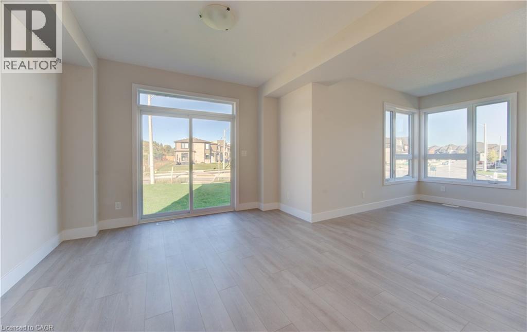 171 Otterbein Road, Kitchener, Ontario  N2B 0A8 - Photo 14 - 40779021