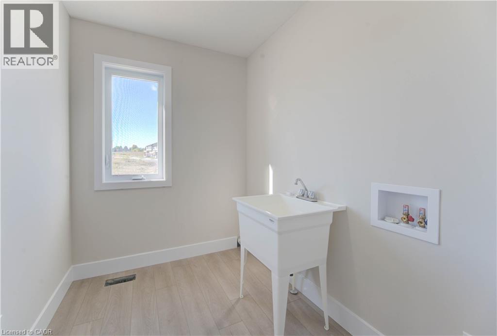 171 Otterbein Road, Kitchener, Ontario  N2B 0A8 - Photo 26 - 40779021