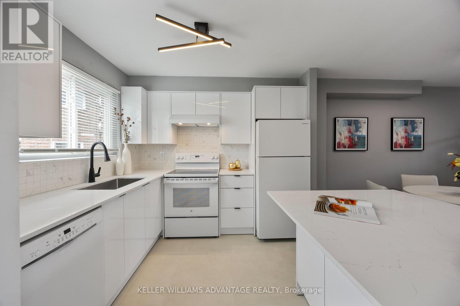 114 - 65 Godstone Road, Toronto, Ontario  M2J 3C8 - Photo 2 - C12461893