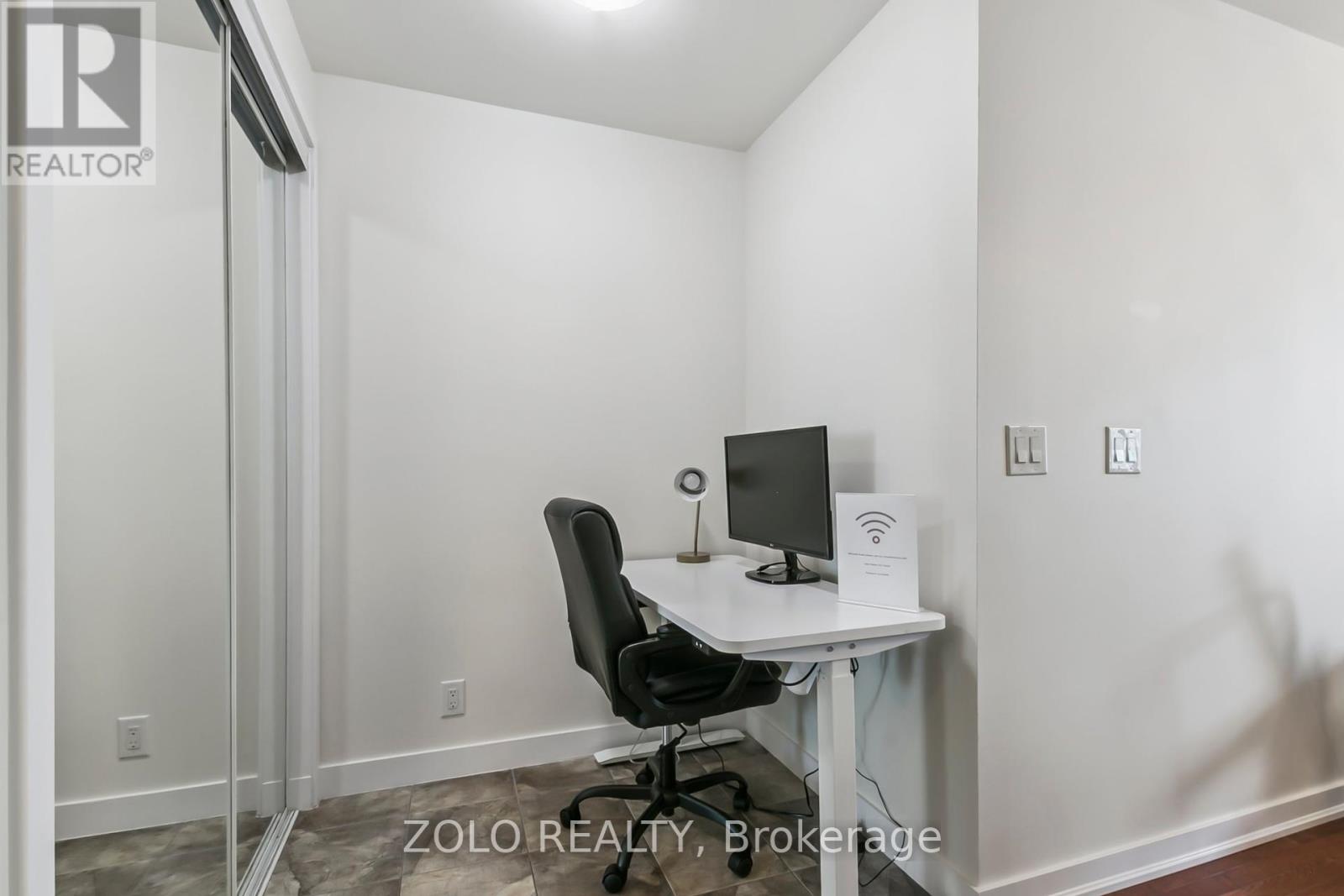 3410 - 14 York Street, Toronto, Ontario  M5J 0B1 - Photo 10 - C12461906