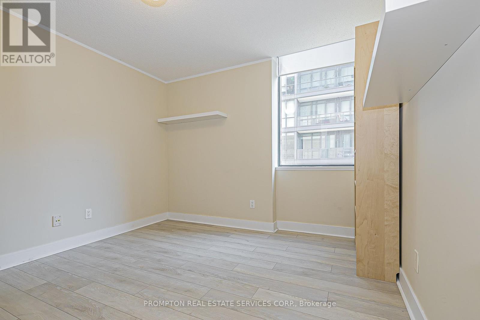 1216 - 438 King Street W, Toronto, Ontario  M5V 3T9 - Photo 15 - C12461912