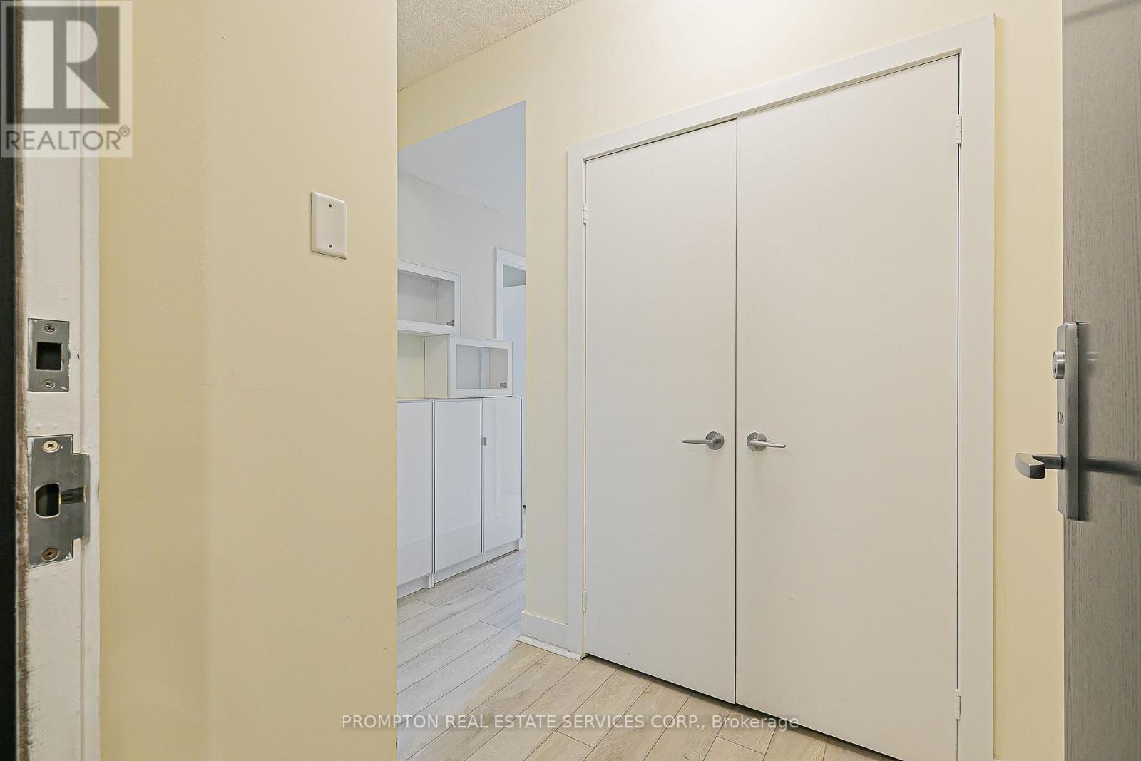 1216 - 438 King Street W, Toronto, Ontario  M5V 3T9 - Photo 18 - C12461912
