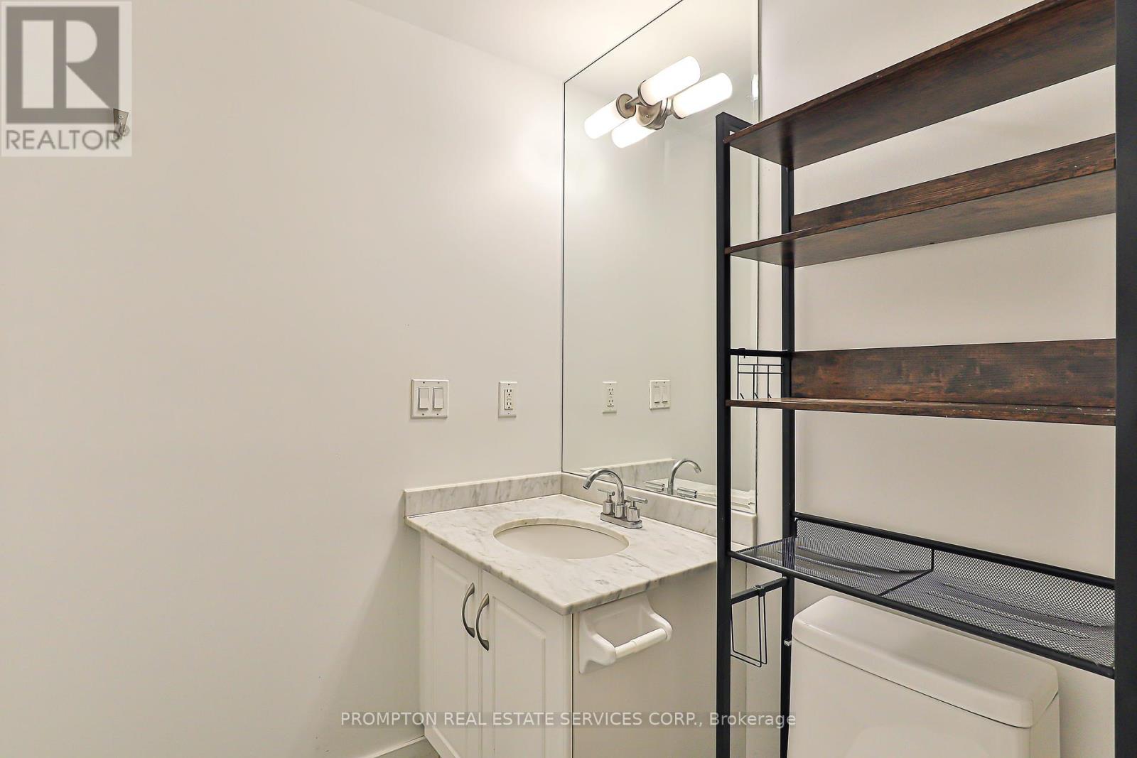 1216 - 438 King Street W, Toronto, Ontario  M5V 3T9 - Photo 21 - C12461912