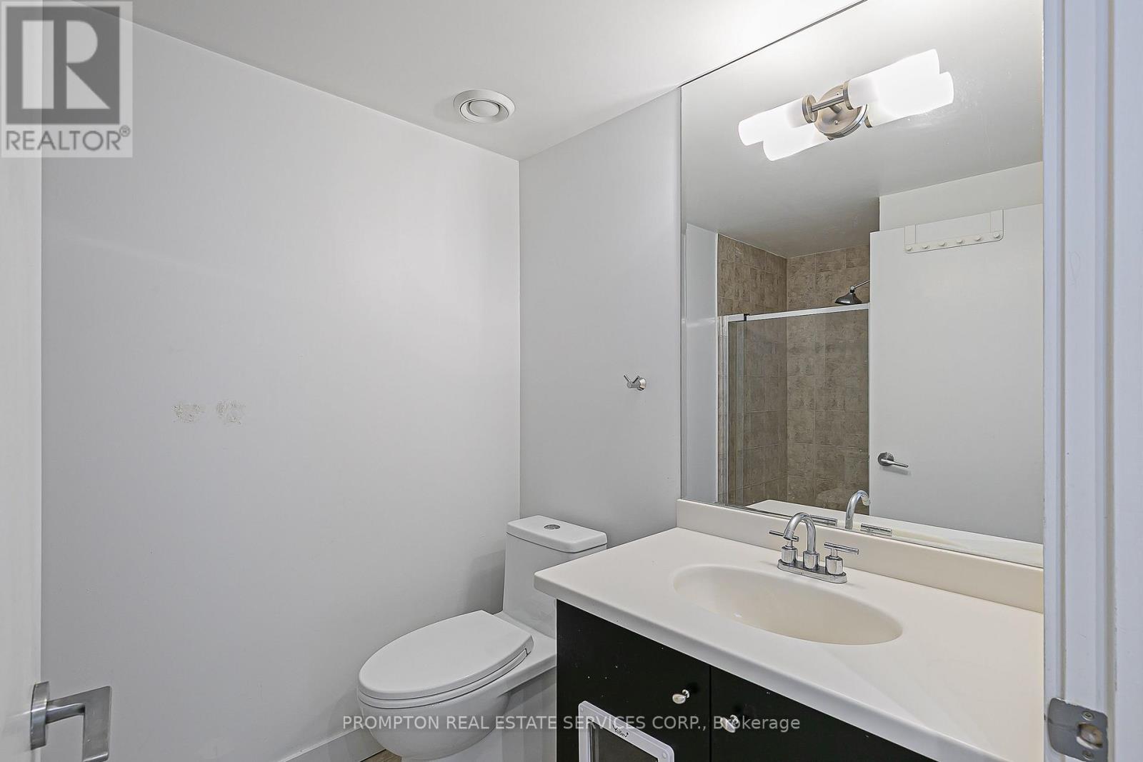 1216 - 438 King Street W, Toronto, Ontario  M5V 3T9 - Photo 24 - C12461912