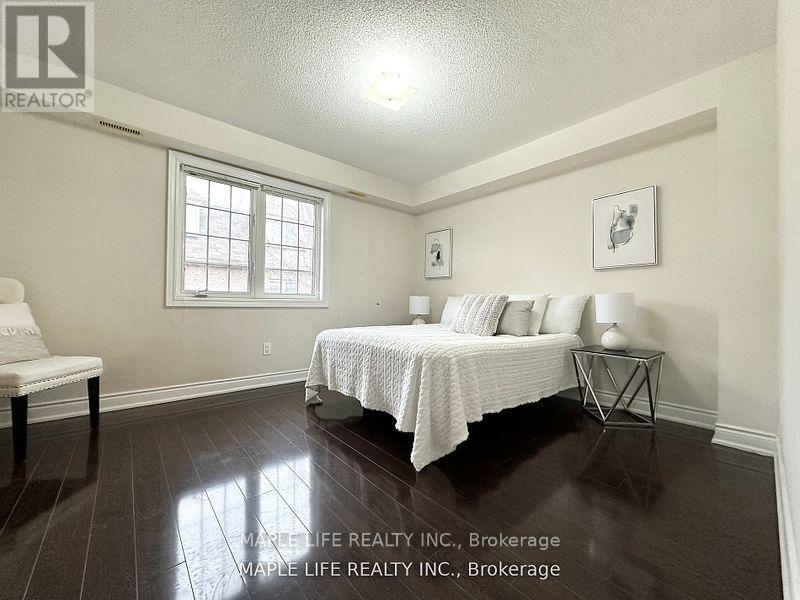 5 Hayes Lane, Toronto, Ontario  M2N 0E7 - Photo 16 - C12461975