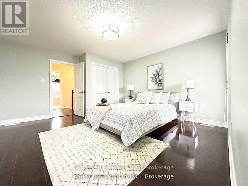 5 Hayes Lane, Toronto, Ontario  M2N 0E7 - Photo 22 - C12461975
