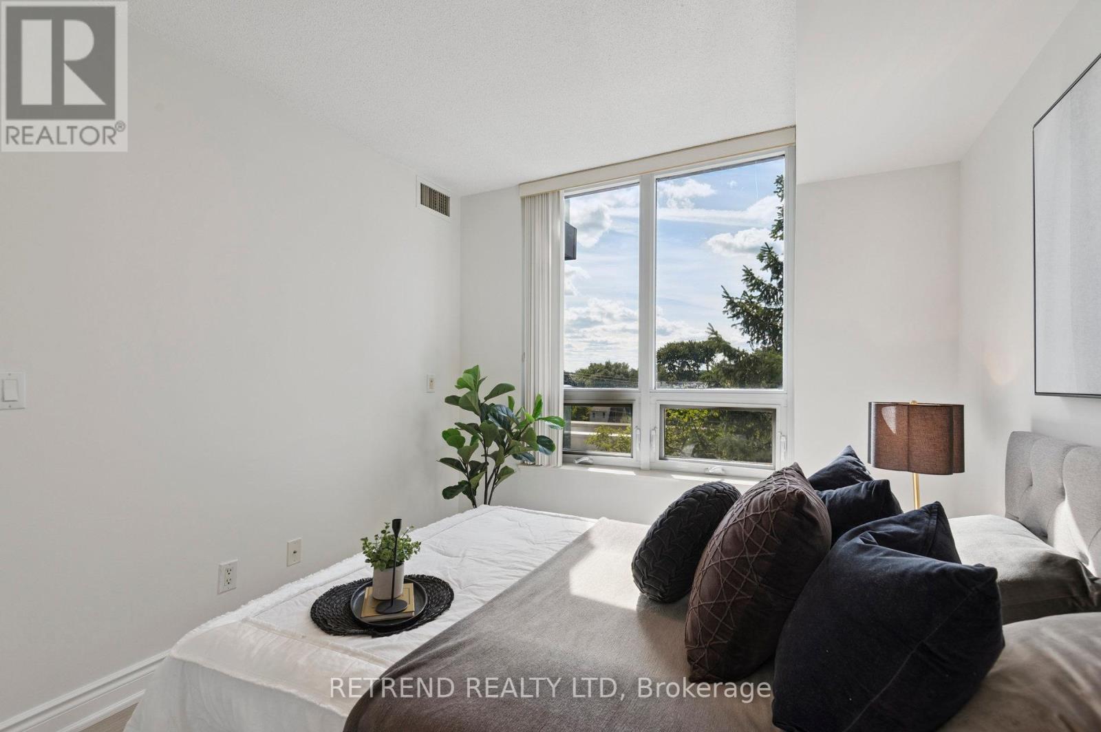 411 - 15 Greenview Avenue, Toronto, Ontario  M2M 4M7 - Photo 25 - C12461995