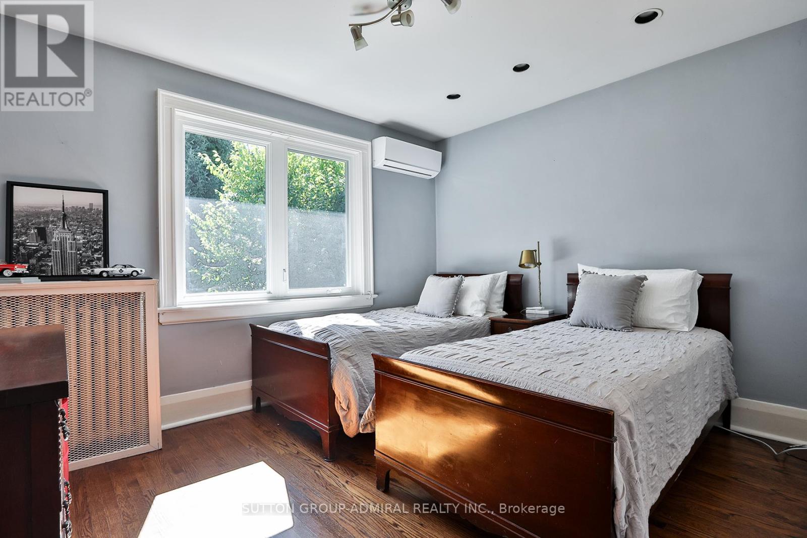 214 Dinnick Crescent, Toronto, Ontario  M4N 1M3 - Photo 16 - C12461998