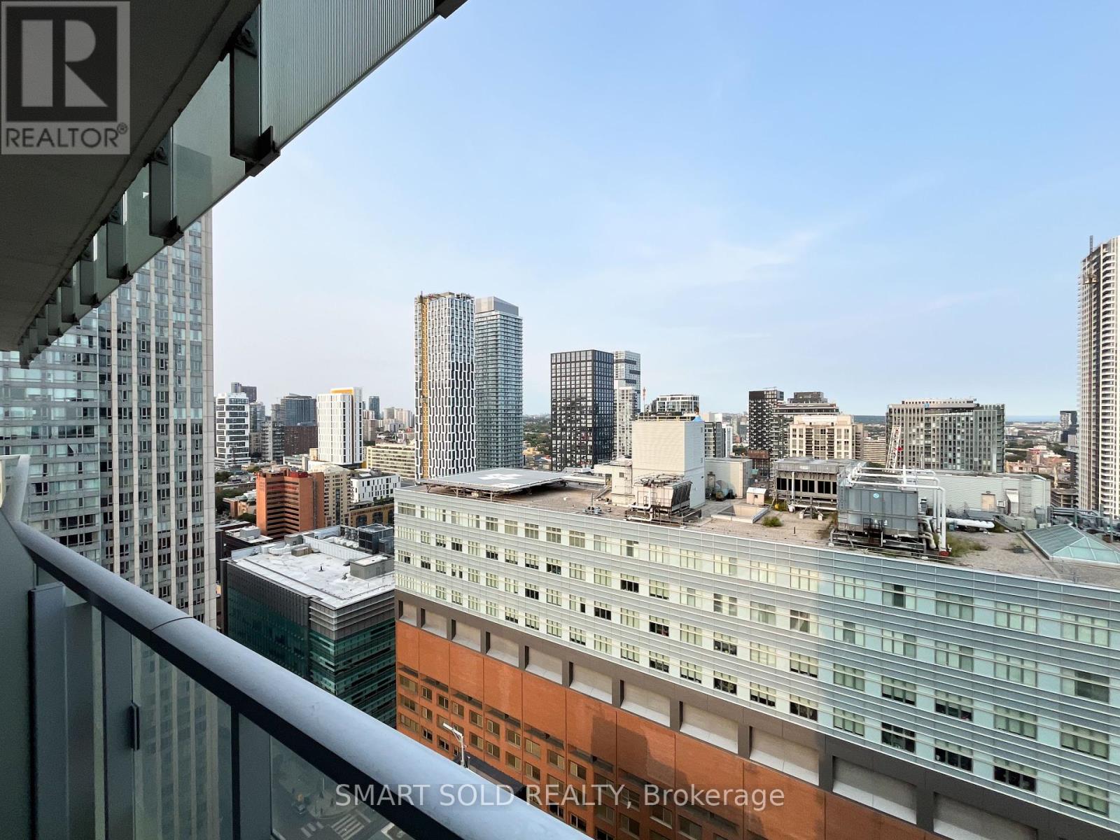 2403 - 197 Yonge Street, Toronto, Ontario  M5B 1M4 - Photo 12 - C12461999