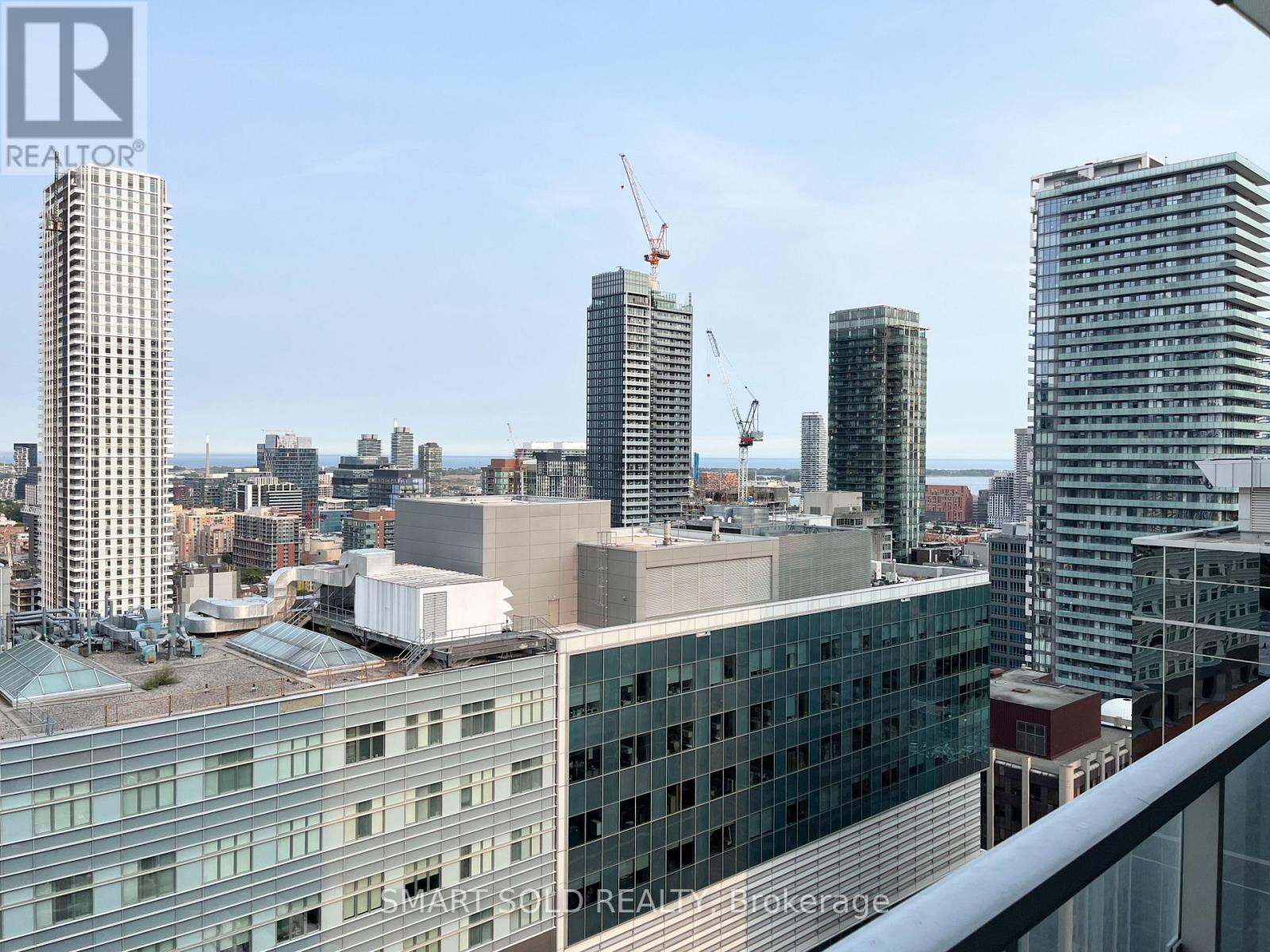 2403 - 197 Yonge Street, Toronto, Ontario  M5B 1M4 - Photo 13 - C12461999