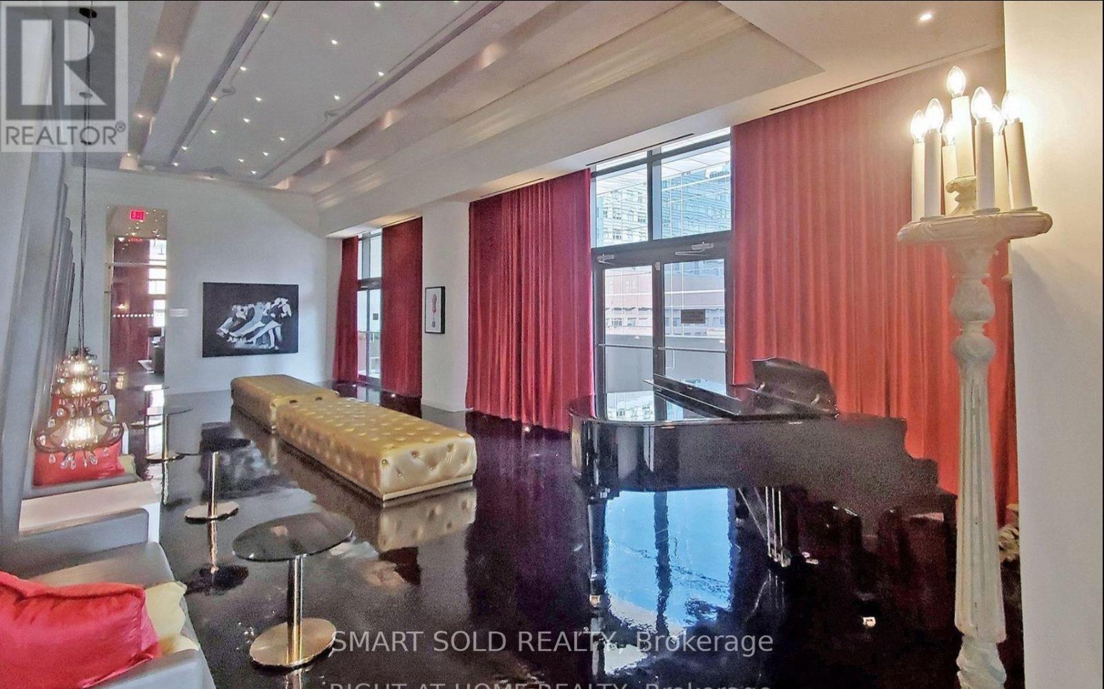 2403 - 197 Yonge Street, Toronto, Ontario  M5B 1M4 - Photo 14 - C12461999