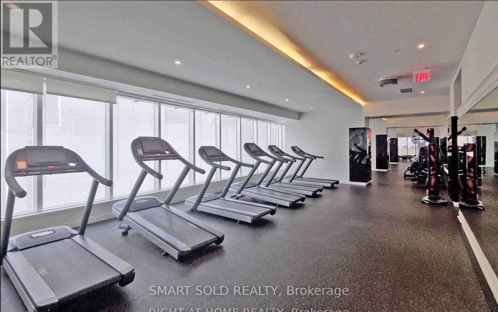 2403 - 197 Yonge Street, Toronto, Ontario  M5B 1M4 - Photo 16 - C12461999
