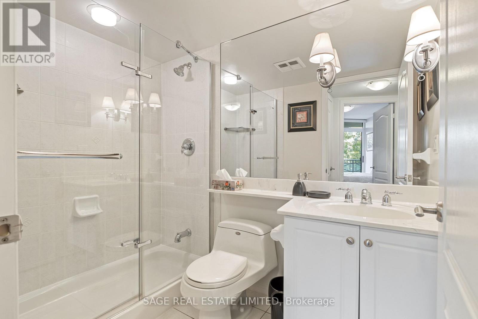 318 - 205 The Donway West Road, Toronto, Ontario  M3B 3S5 - Photo 21 - C12462007