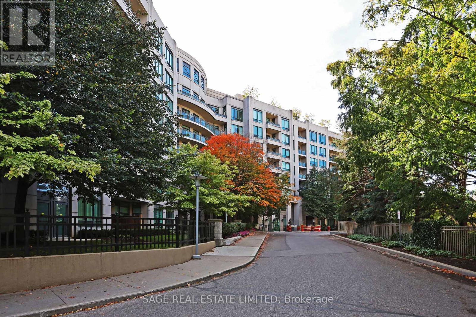 318 - 205 The Donway West Road, Toronto, Ontario  M3B 3S5 - Photo 38 - C12462007