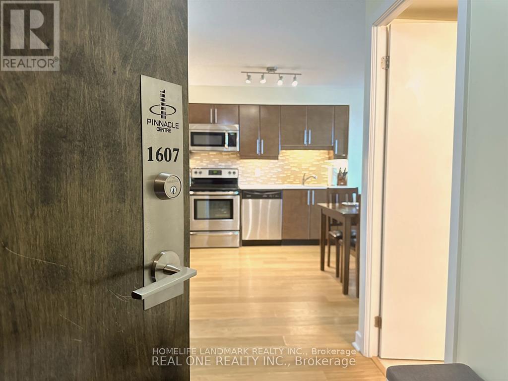 1607 - 33 Bay Street, Toronto, Ontario  M5J 2Z3 - Photo 3 - C12462008